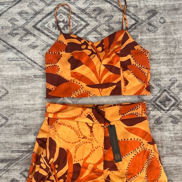 House of Harlow 1960 Retro inspired crop top wide leg Pants Set Small Tropical - Picture 3 of 6